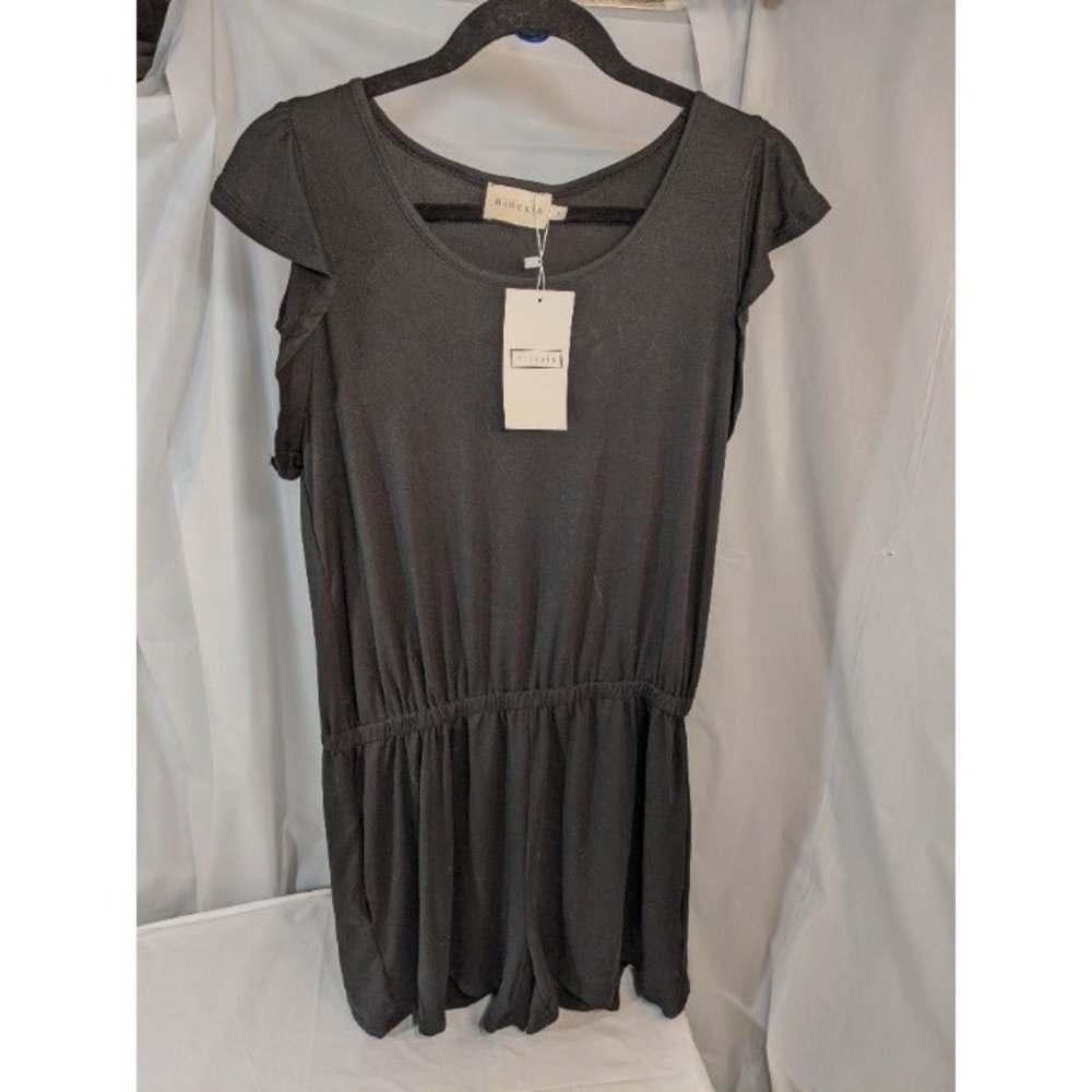 NWT Ninexis Medium Black Ruffled Sleeve Romper - Picture 3 of 10